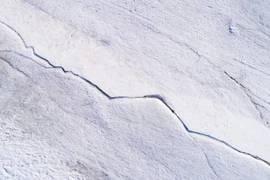 Tuyên bố sốc vết nứt trên băng có thể thay đổi hoàn toàn khí hậu Bắc Cực 