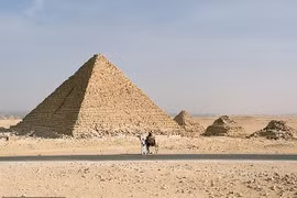 2 khoang trống trong kim tự tháp Menkaure hé lộ lối vào bí mật