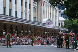 An ninh tại tuyến đường Tràng Tiền được thắt chặt trước sơ duyệt diễu binh