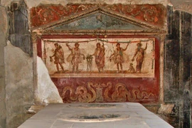 Sự thật bất ngờ về cửa hàng đồ ăn nhanh 2.000 tuổi ở Pompeii