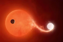 Phát hiện bất ngờ về "hành tinh bồ hóng" có lõi bằng kim cương