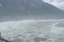 Tìm ra nguyên nhân gây "sóng thần ma" cao tới 30m ở Alaska
