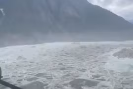 Tìm ra nguyên nhân gây "sóng thần ma" cao tới 30m ở Alaska