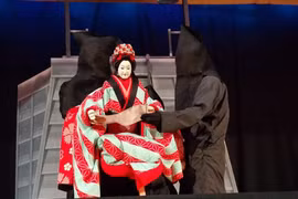 Cái kết bi thảm của cô gái muốn thiêu rụi Tokyo vì tình