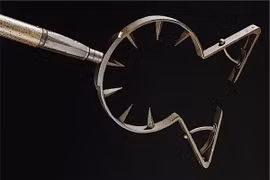 3 vũ khí Trung cổ kỳ dị khiến đối phương khiếp sợ tột độ