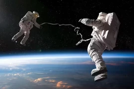 Du hành không gian ảnh hưởng đến cơ thể phi hành gia thế nào?