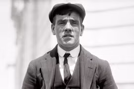 Ai phát hiện ra tảng băng trôi đầu tiên - 'thủ phạm' khiến tàu Titanic chìm?