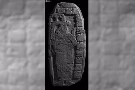 Giải mã thành công tấm bia đá 1.400 tuổi của người Maya