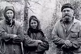 Gia đình kỳ lạ sống ẩn dật trong rừng suốt 42 năm