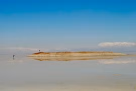 Chuyên gia phát hiện lượng nước ngọt khổng lồ nằm bên dưới hồ lớn của Mỹ