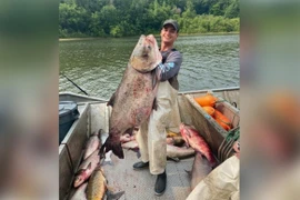 Cá mè 50kg và loạt thủy quái khủng từng lọt lưới ngư phủ