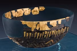 Khám phá bất ngờ về chiếc bát cổ 3.300 năm tuổi 