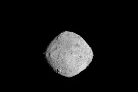 Bennu tiết lộ khối xây dựng sự sống khiến NASA kinh ngạc