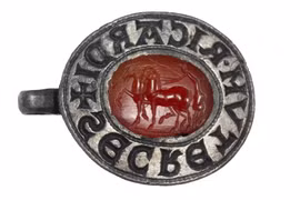 Tìm thấy con dấu Trung cổ quý hiếm khắc 'bí mật của Richard' gây chấn động