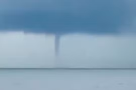 Danh sách tỉnh thành Việt Nam xuất hiện vòi rồng năm 2025 gây chú ý