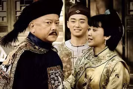 Hòa Thân mê mẩn vợ Tây, biến con gái nuôi thành người tình