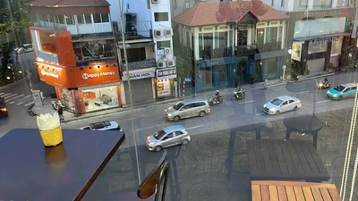 Chi nửa triệu đồng mua chỗ ngồi xem diễu binh, diễu hành từ trên cao