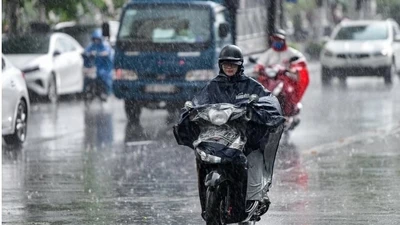 Thời tiết hôm nay 3/6: Bắc Bộ mưa dông, Trung Bộ nắng nóng