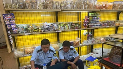 Phát hiện cơ sở bánh tráng hơn 400 sản phẩm không nguồn gốc