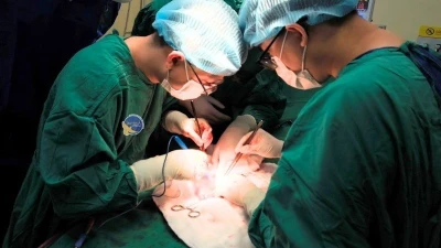  Vết loét không điều trị, mất toàn bộ "cậu nhỏ" vì ung thư