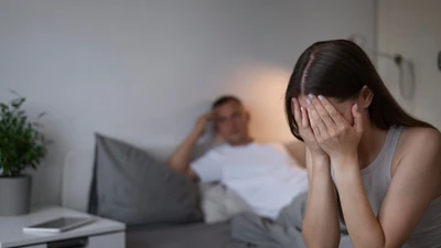 Ngoại tình được chồng tha thứ, vợ chết lặng khi biết sự thật