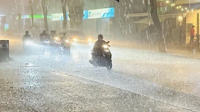 Dự báo thời tiết ngày 13/6: Bão số 1 tiếp tục gây mưa lớn