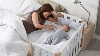 Con ngủ riêng sớm, lợi hay hại?