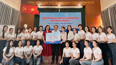 Hành động đẹp của thí sinh Mrs Grand Vietnam 2025 