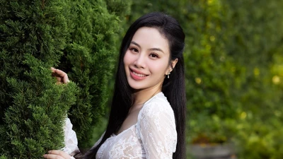 Học trò Mạnh Quỳnh ngày càng xinh, mạnh dạn "làm mới" mình