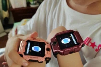 Đồng hồ thông minh biến tuổi thơ thành cuộc đua ‘like’