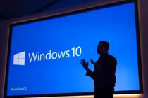 Microsoft bị chỉ trích vì dừng hỗ trợ Windows 10 