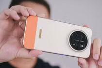 [GALLERY] Smartphone pin 11.000mAh gây sốc: Gấp đôi iPhone 17 Pro Max 