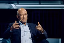 Jeff Bezos trở lại làm CEO startup AI Project Prometheus
