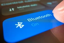 Tin tặc có thể truy cập vào tài khoản ngân hàng, nhật ký cuộc gọi và thực hiện hành vi gian lận.