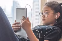 YouTube tung loạt tính năng mới bảo vệ thanh thiếu niên