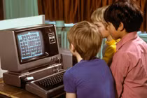 Hack game qua radio, tuổi thơ dữ dội của thế hệ 8X