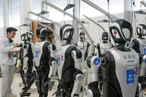 Robot Trung Quốc chỉ thông minh bằng trẻ 10 tuổi?