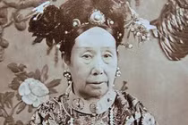 Cháu gái đời thứ 5 Từ Hi Thái hậu gây bão vì dung mạo quá giống