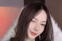 Nữ streamer Cô Chip tái xuất nóng bỏng sau nửa năm