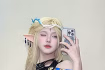 Coser nóng bỏng top 1 lột xác với phong cách kín đáo