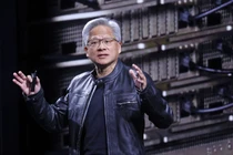 CEO Nvidia làm thị trường chip bùng nổ bằng khái niệm "AI có chủ quyền"