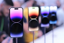 Apple đang phải chuyển hàng triệu đơn hàng tấm nền OLED iPhone từ BOE sang Samsung Display do sự cố chất lượng nghiêm trọng.