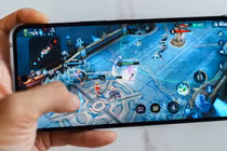 Chiếc gaming phone mới nổi bật với sạc 80W và đèn LED