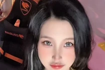 Lily Phan diện áo Pikachu “cực cháy” khiến fan ngất ngây