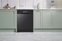 Máy rửa chén có UV diệt khuẩn, sấy khí nóng, cảm biến độ bẩn của nước 