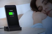 Apple cảnh báo thói quen sạc iPhone dễ gây nguy hiểm