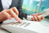 Điện thoại bàn sống dai bất ngờ giữa thời đại smartphone