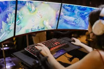 LMHT sập toàn cầu vì lỗi khó tin, game thủ “cười ra nước mắt”