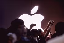 CEO mới Apple có thể “phá luật” iPhone