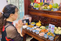 Văn khấn mùng 1 tháng 10 âm lịch đầy đủ và ý nghĩa